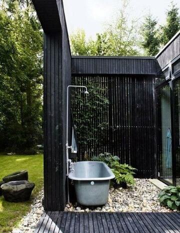 douche-et-baignoire-exterieures