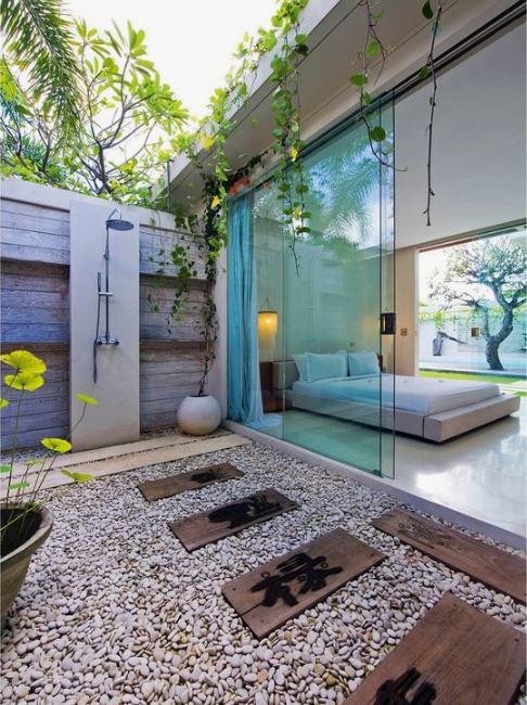 Salle de bain extérieure